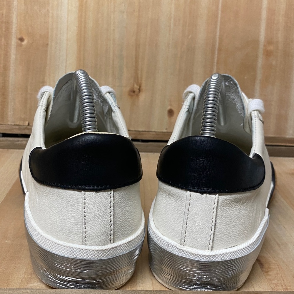 Dolce Vita Zina Sneakers - Picture 4 of 12